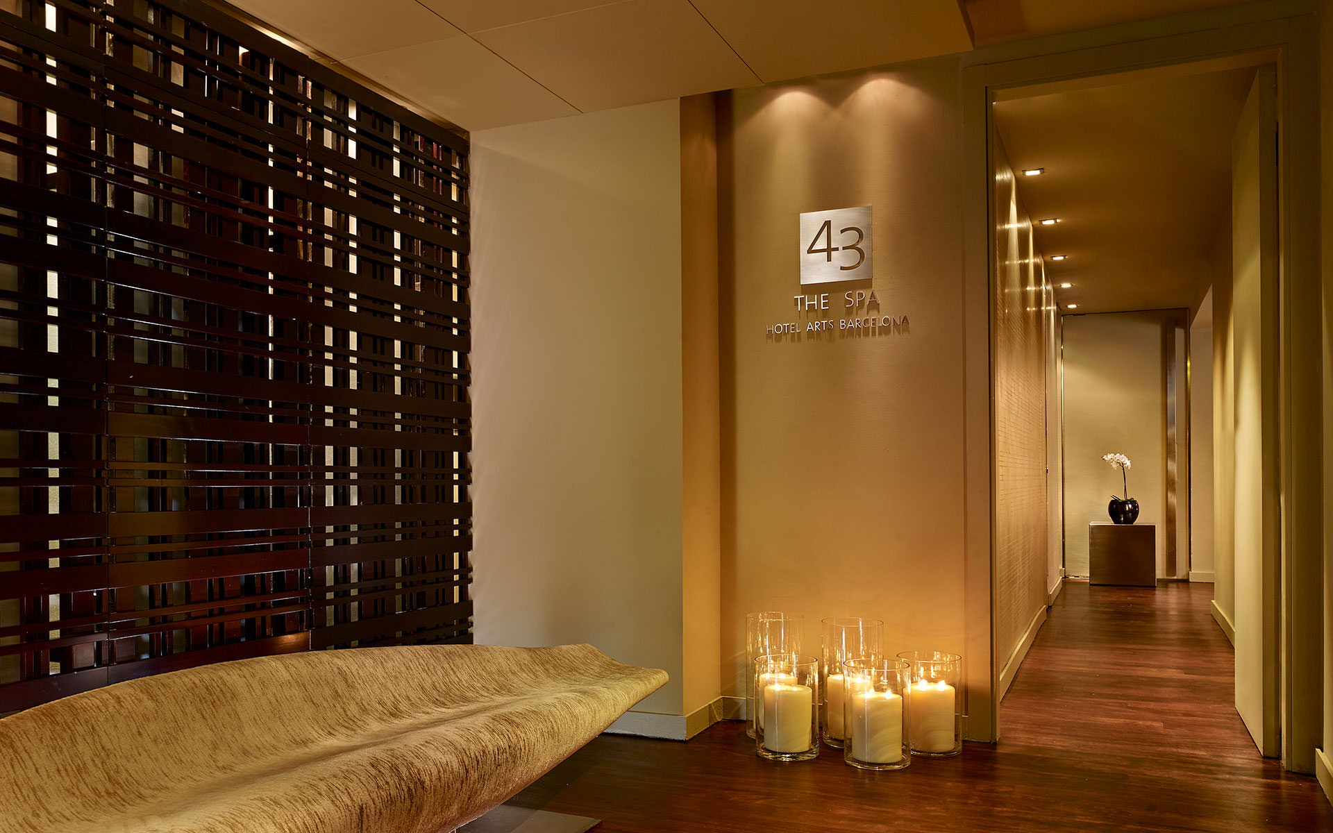 spa detail by MATTHEW SHAW Hotel Photography